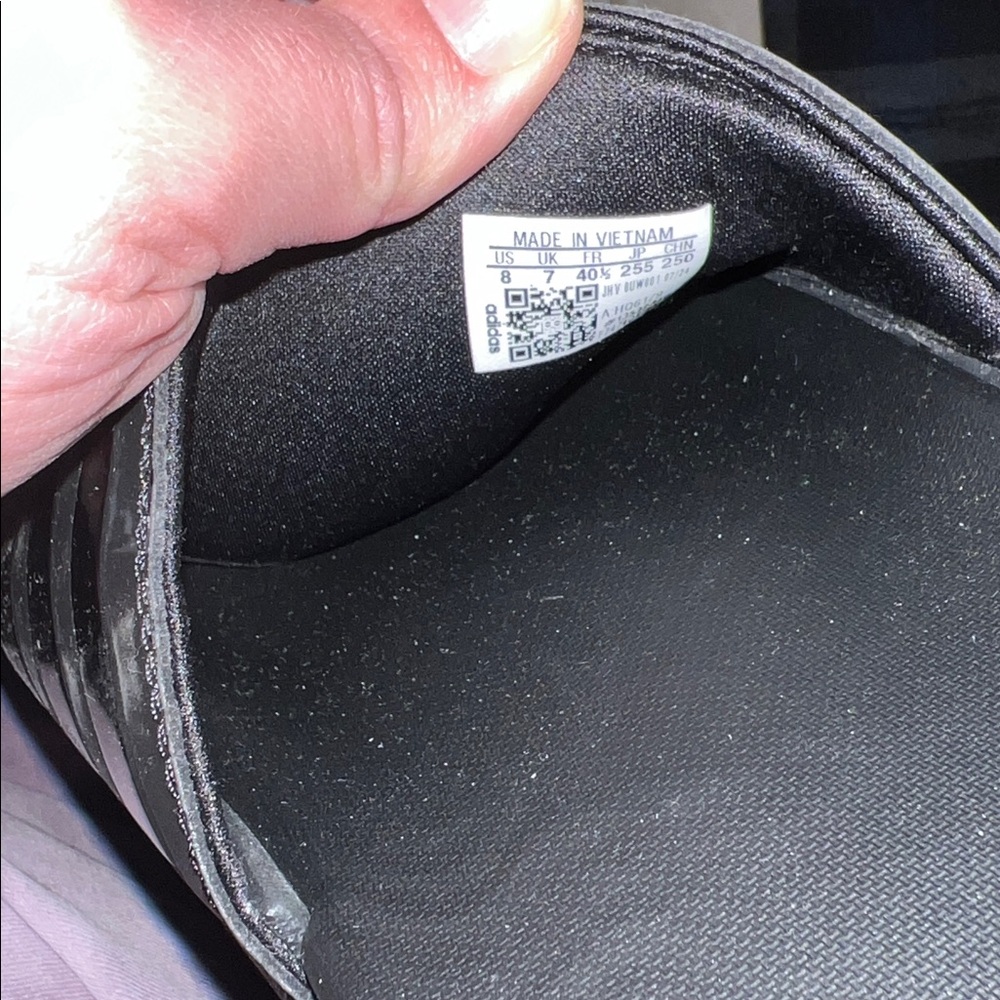 Like new Women’s adidas triple black ADILETTE PLATFORM SLIDES - Picture 7 of 7